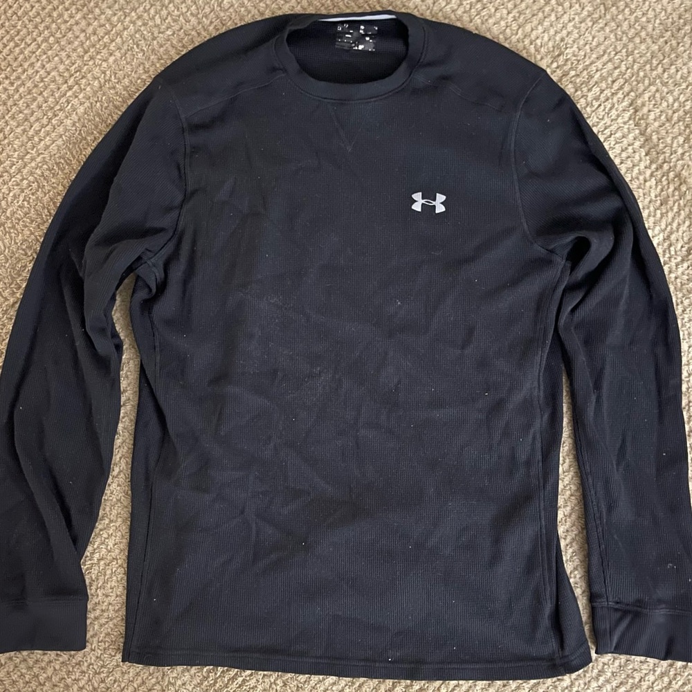 UnderArmour Henley style long sleeve tee